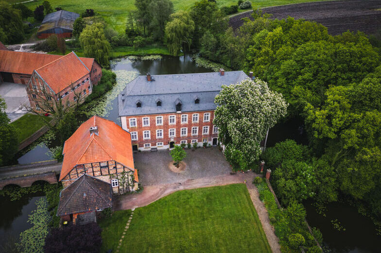 Luft Drohnen aufnahme Freie Trauungen Haus Geis Oelde Hochzeitsfotograf Geisterholz